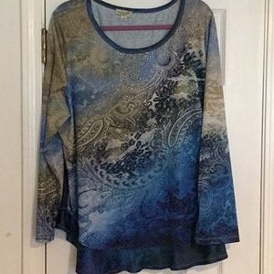 NWT One World Women’s Split Back Top